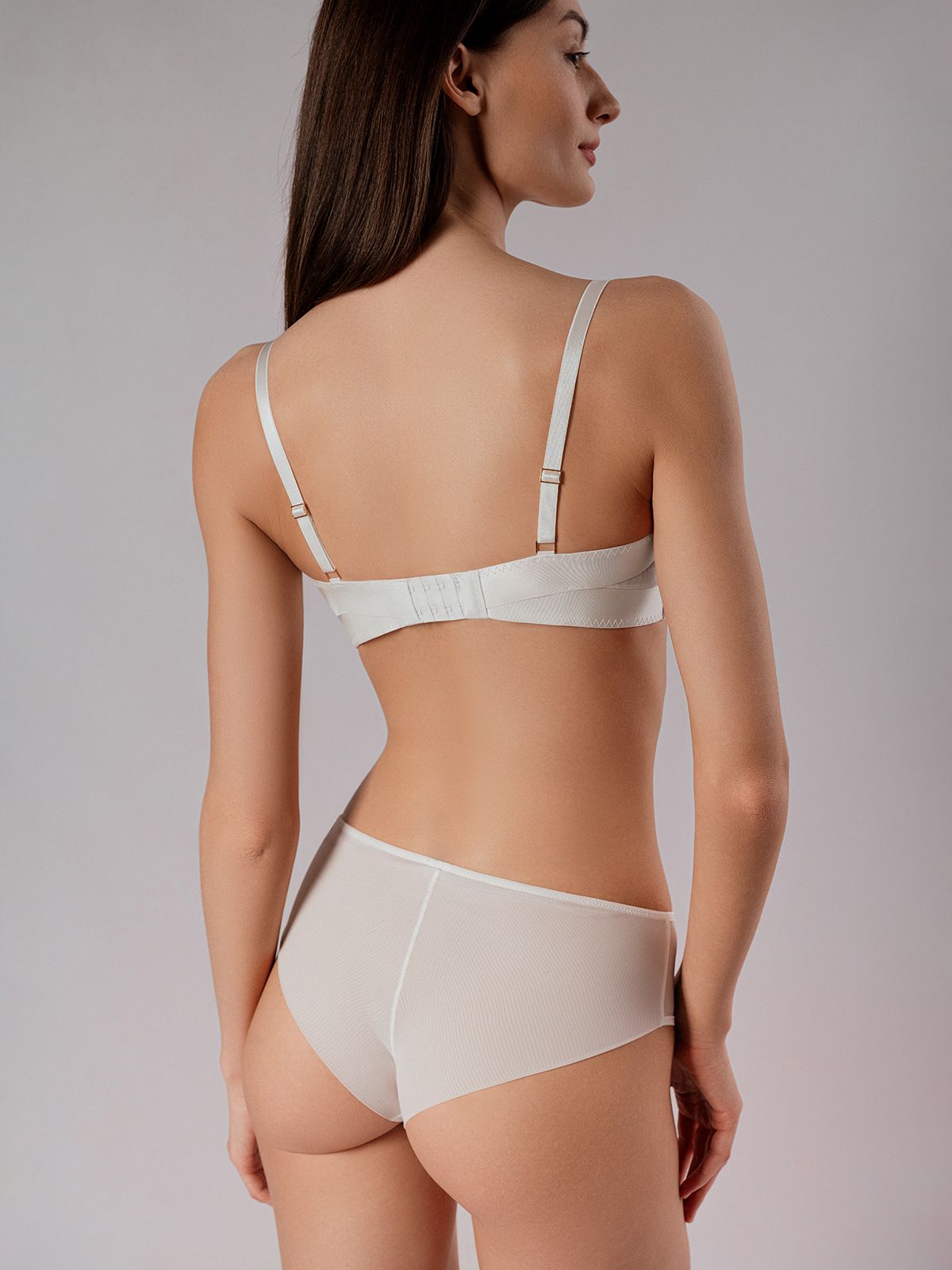 Комплект нижнего белья персиковый с белым кружевом (Арт. 5001WXY-K)