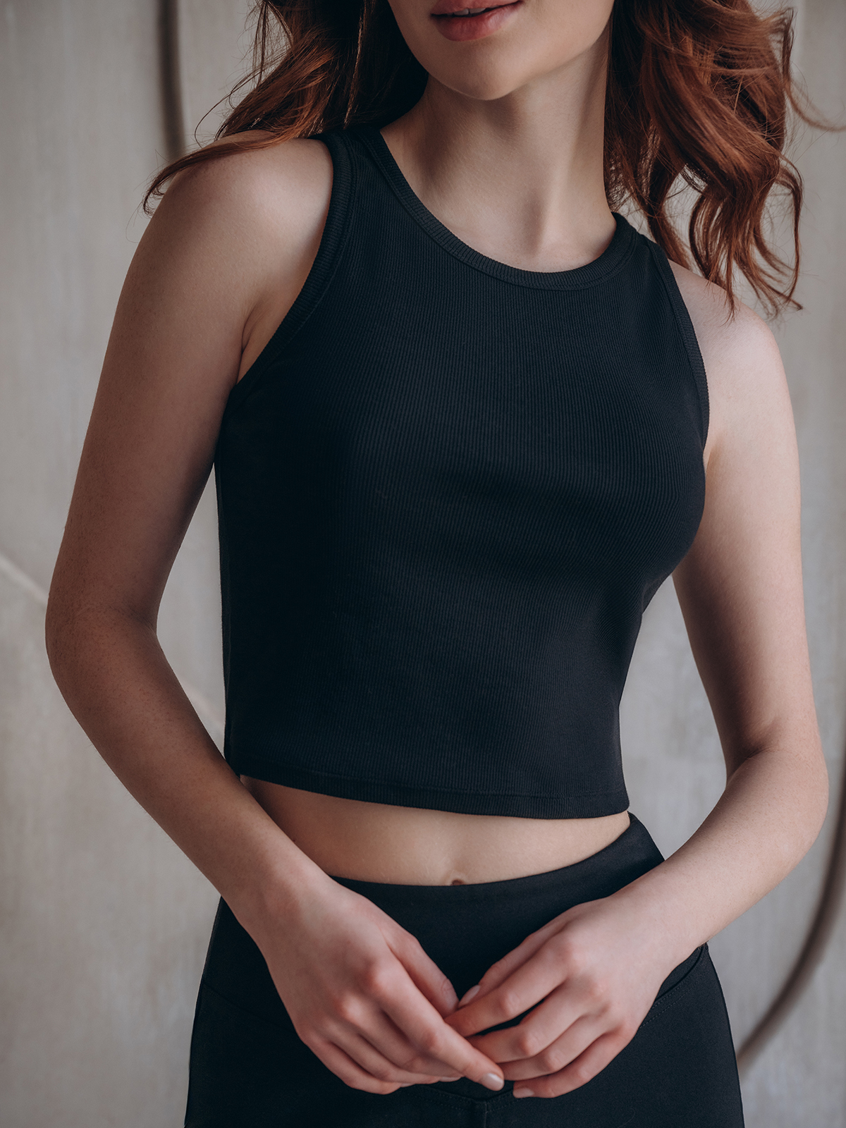 Черный женский топ-майка в рубчик Indefini (Арт. 5102TDJ)