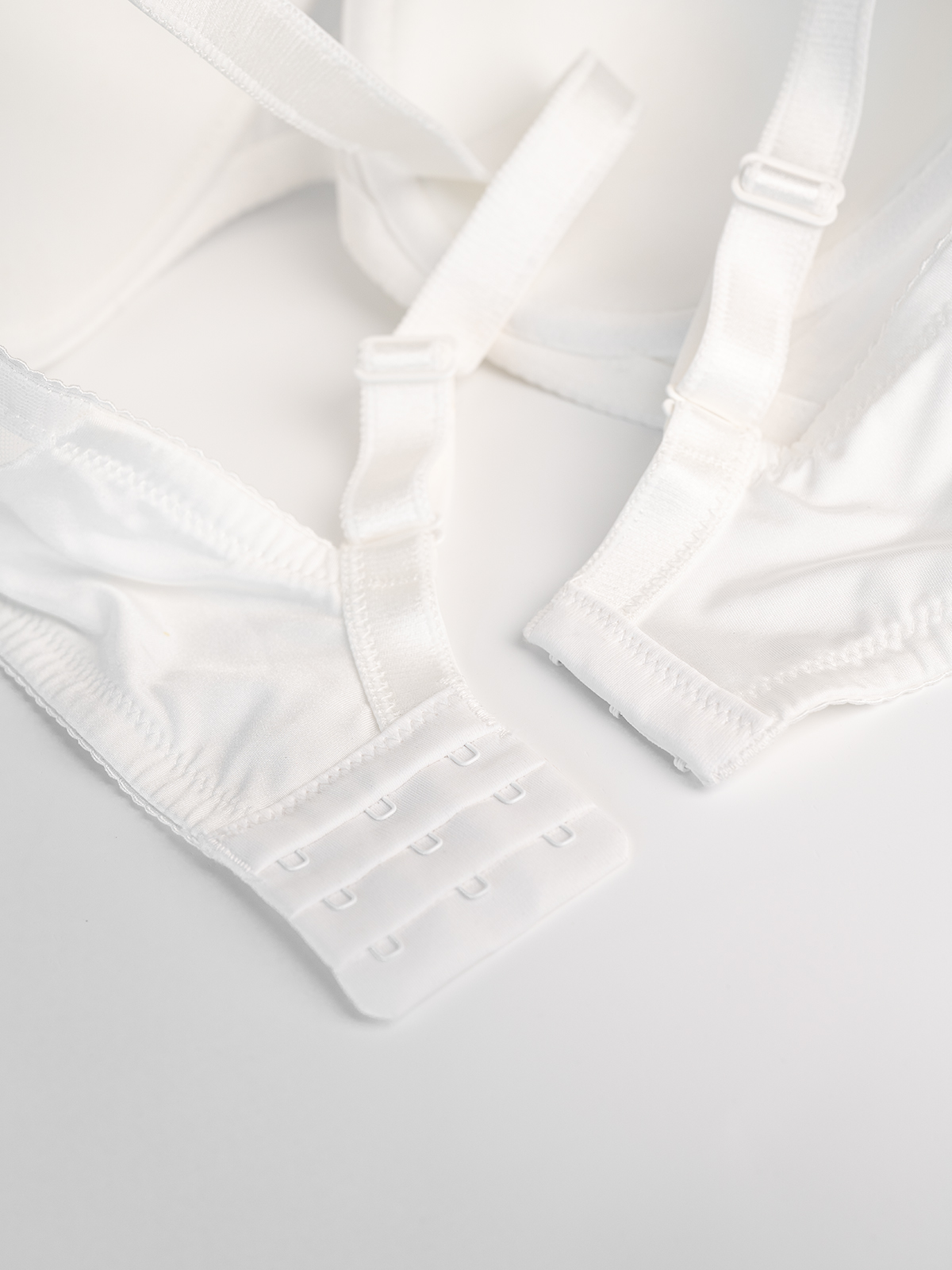 Бюстгальтер белый с сеточкой Indefini (Арт. 5053WXY)