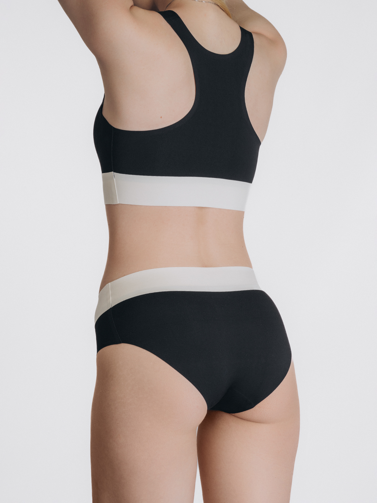 Спортивный комплект нижнего белья Indefini (Арт. 5036WXY-K)