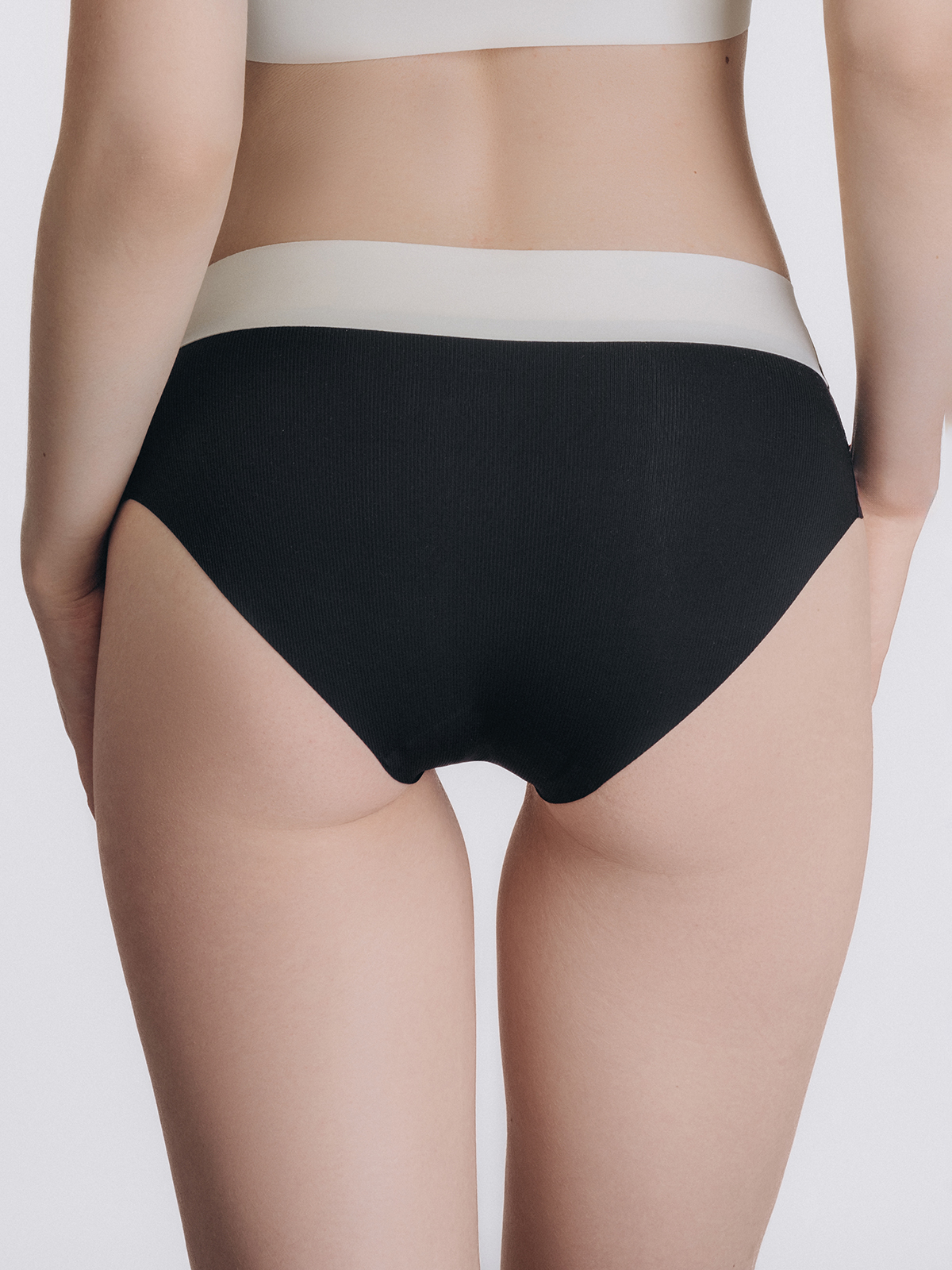 Спортивный комплект нижнего белья Indefini (Арт. 5036WXY-K)