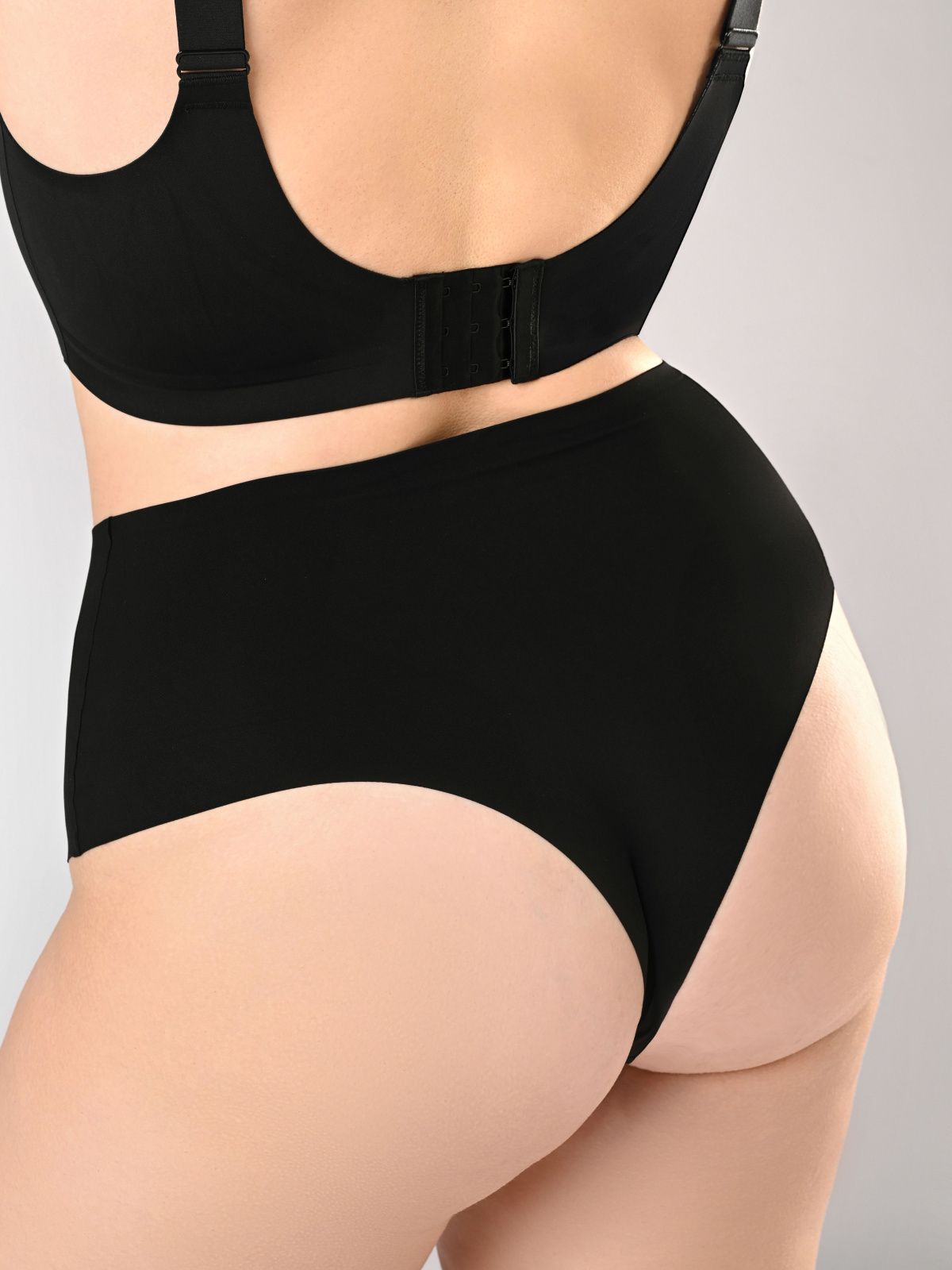 Женские трусы стринги Indefini (Арт. 4170WGV)